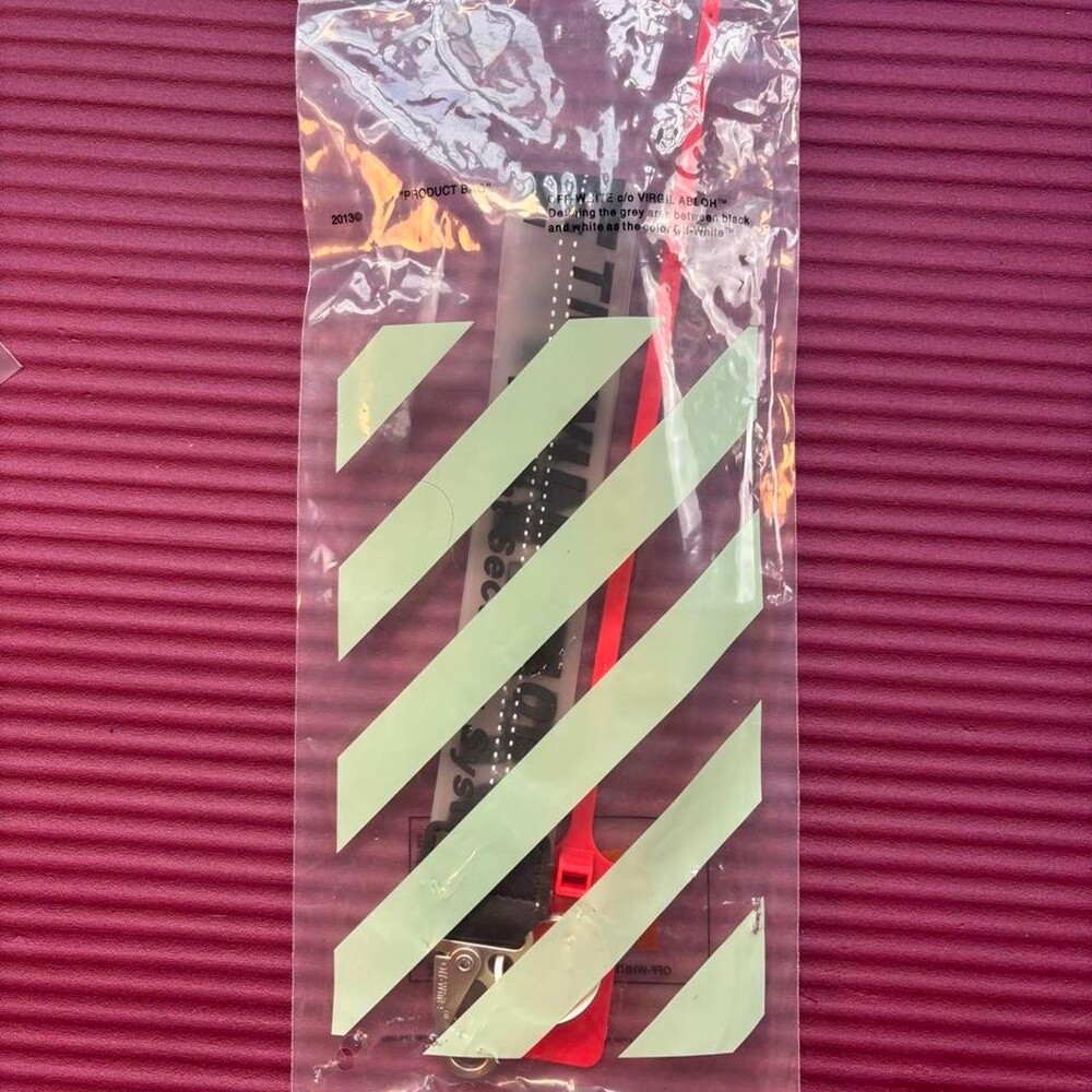 🐺 Black | Clear | Keychain | Black Leather | Silver Clip | Off-White - Picture 4 of 7